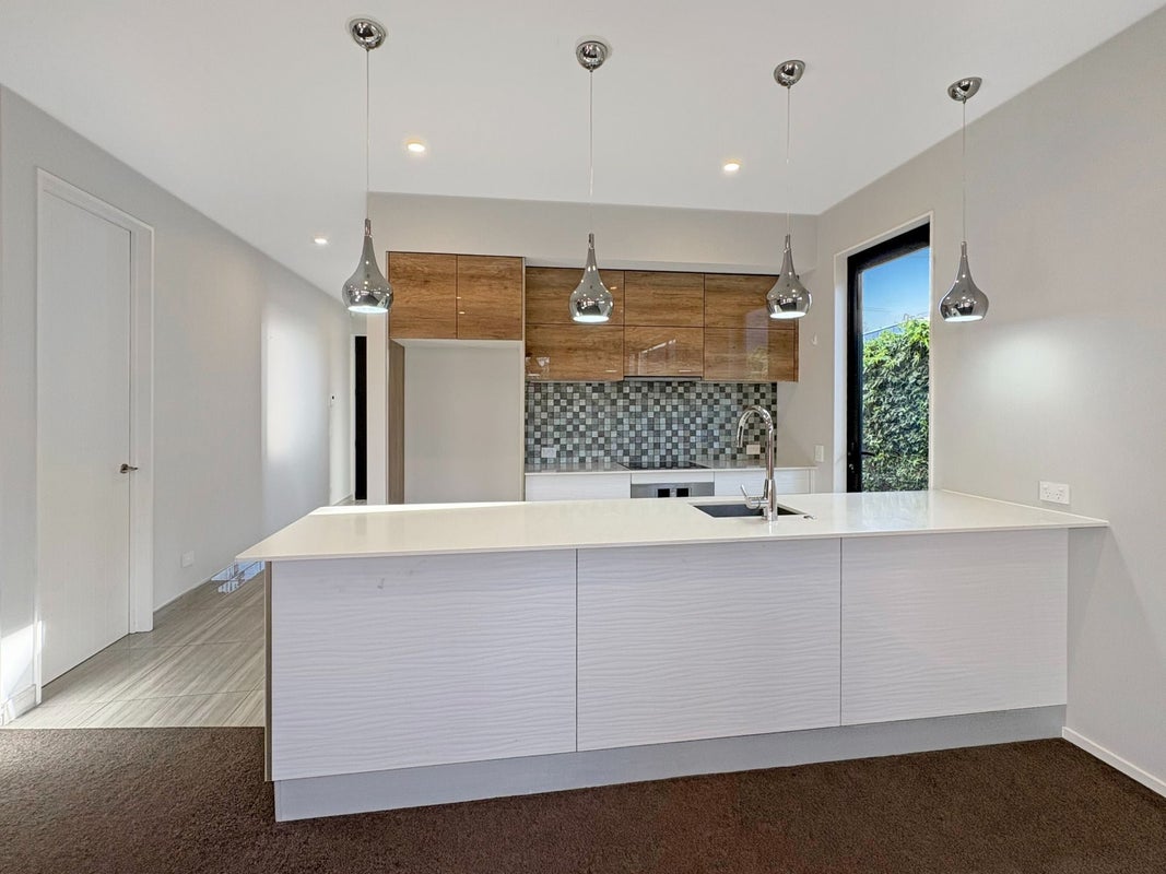 32A Hewitts Road, Merivale, Christchurch - Carousel 2
