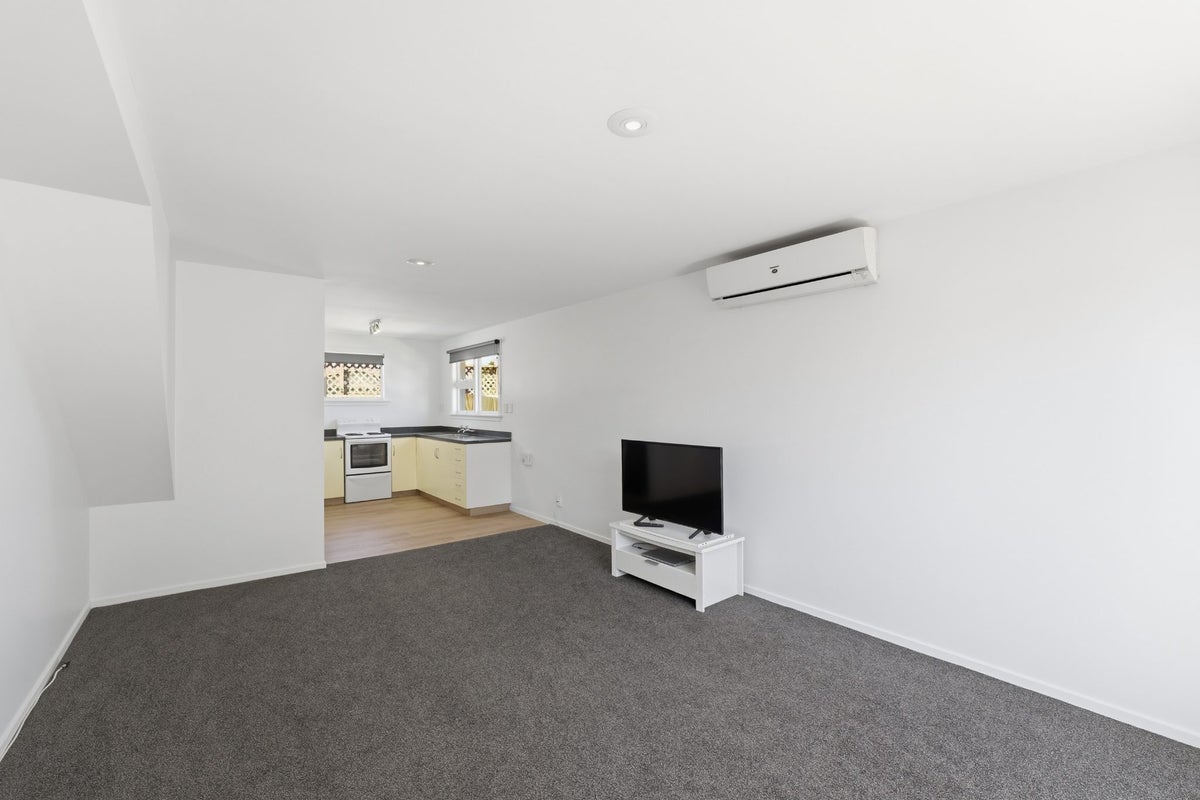 1/11 Amyes Road, Hornby, Christchurch - Carousel 2