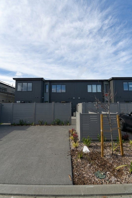 6 Wintergarden Avenue, Rosehill, Papakura - Carousel 7