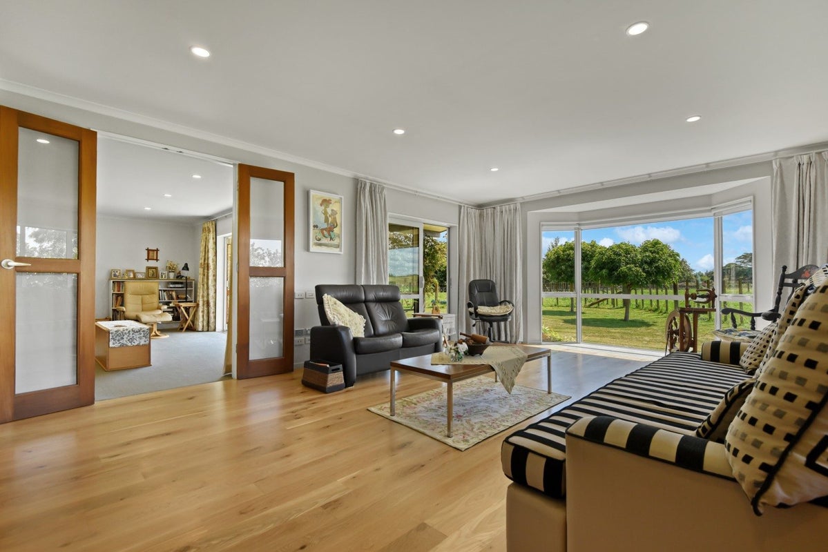 124 State Highway 3, Westmere, Whanganui - Carousel 2