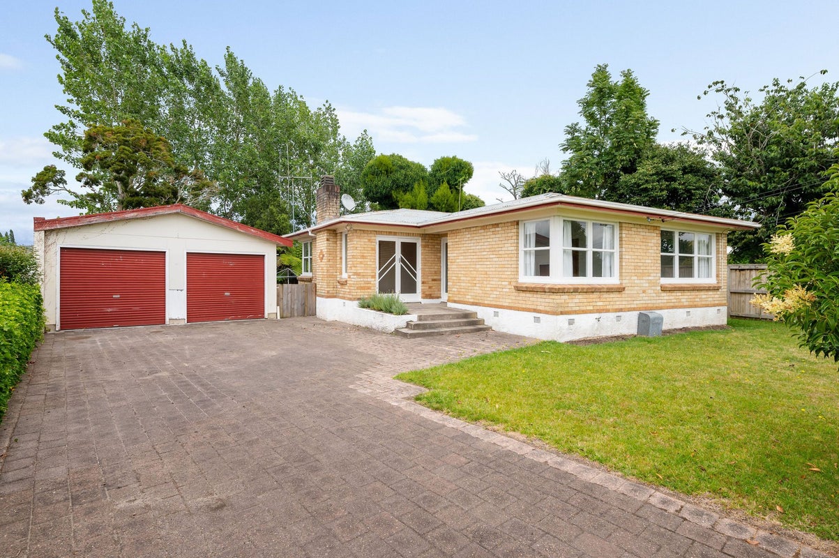 36 Pollen Crescent, Melville, Hamilton - Carousel 1
