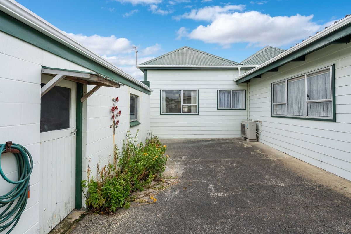 24 Freyberg Street, Saint Kilda, Dunedin - Carousel 2