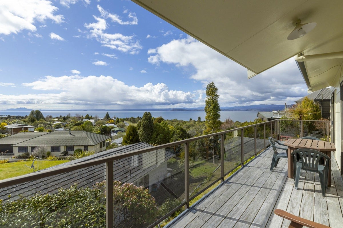 8 Koromiko Place, Omori, Turangi - Carousel 2