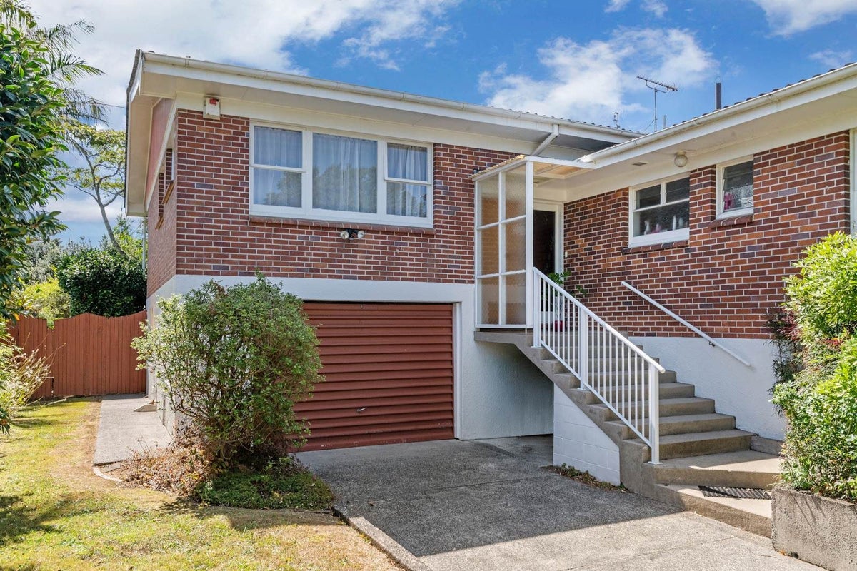 2/55 Omana Road, Papatoetoe, Auckland - Carousel 1