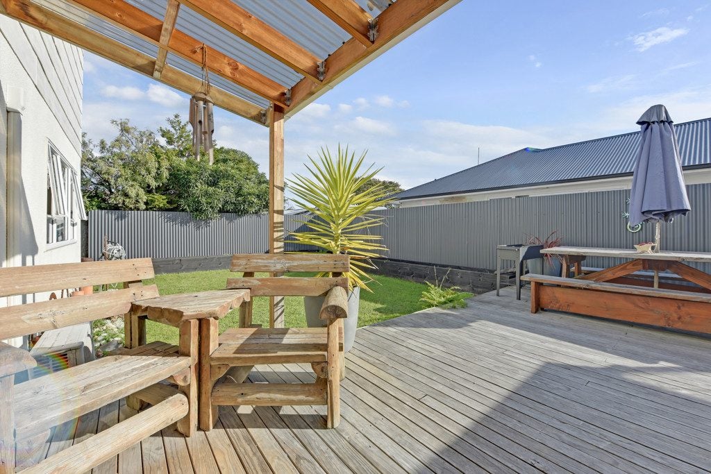 2/120 Muritai Street, Tahunanui, Nelson - Carousel 1