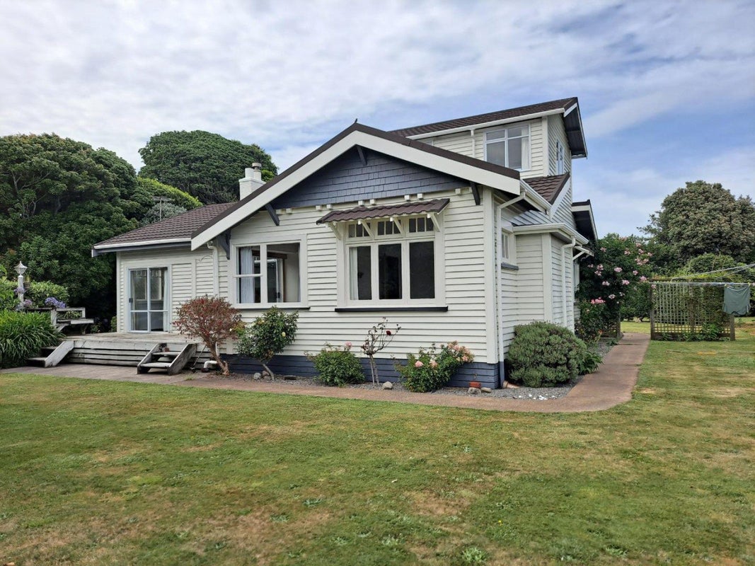 27 Maire Street, Hawera, Hawera - Carousel 1