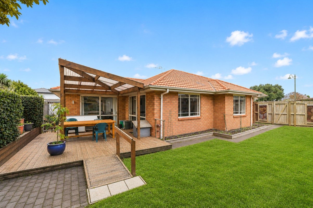 5 Lansbury Court, Rototuna North, Hamilton - Carousel 2
