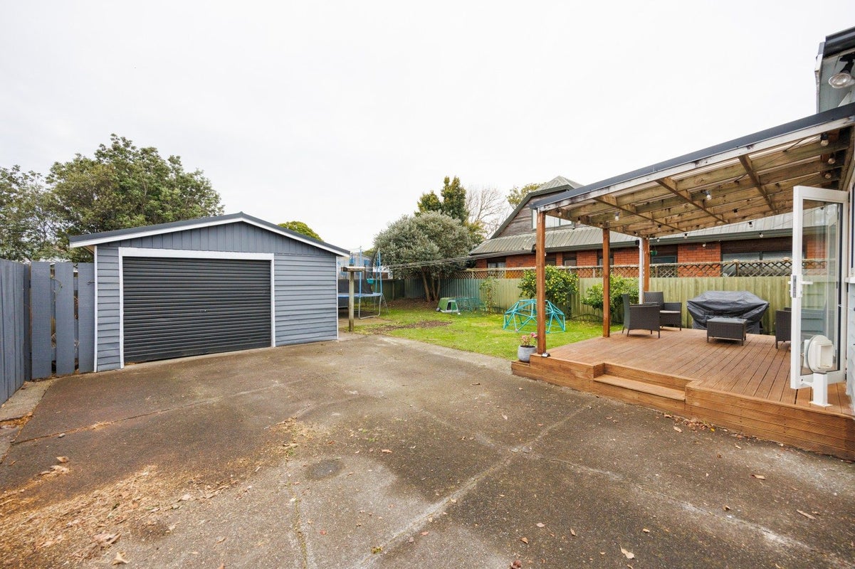 7 Rongopai Street, Palmerston North, Palmerston North - Carousel 19