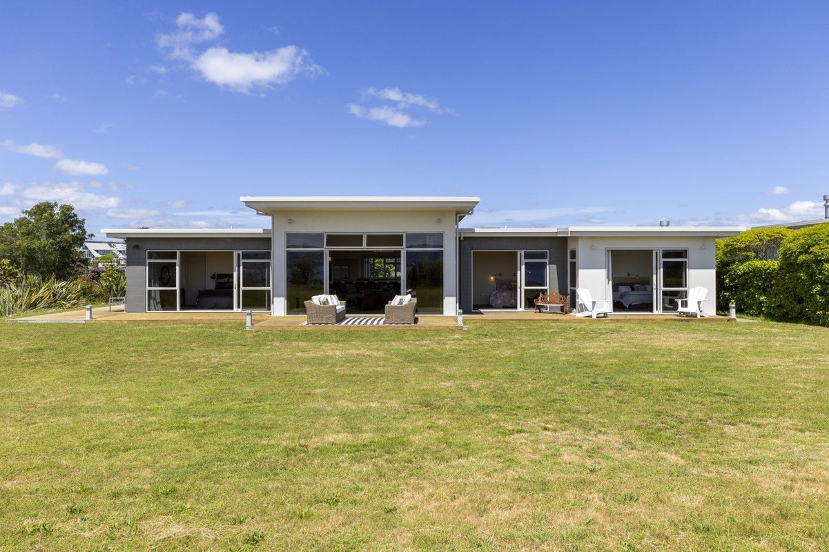 8 Kuiwai Drive, Rainbow Point, Taupo - Carousel 44