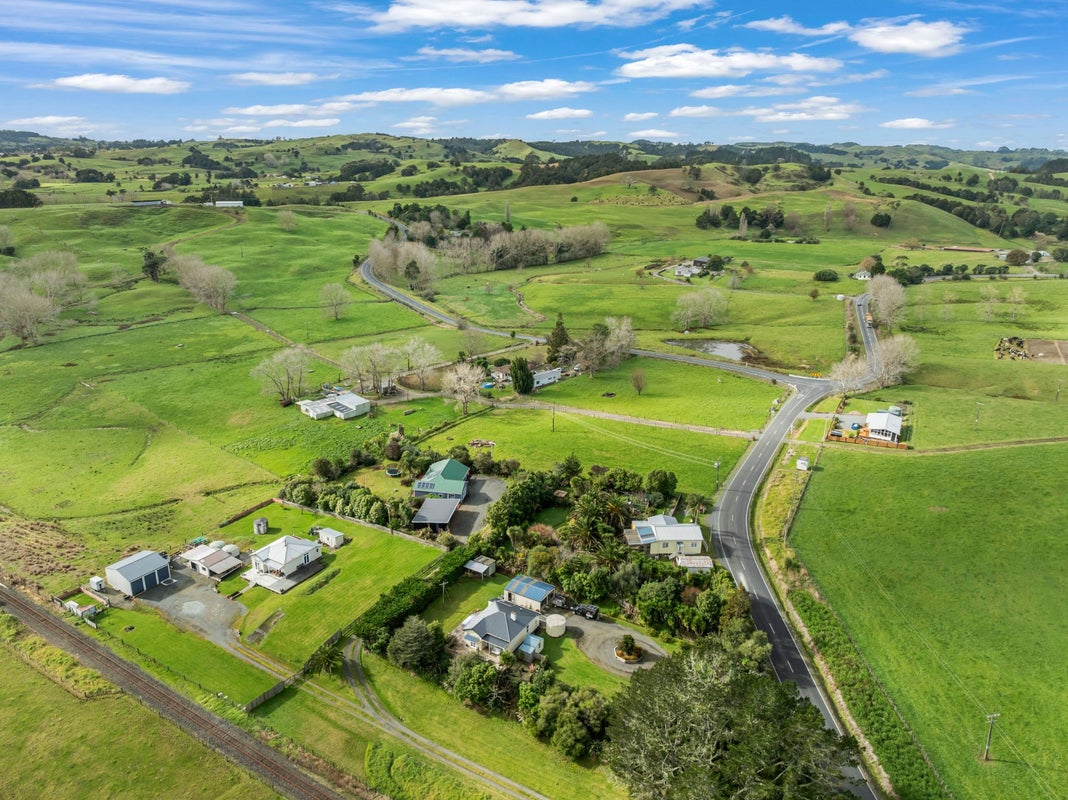 475 Tauraroa Road, Whangarei - Carousel 26
