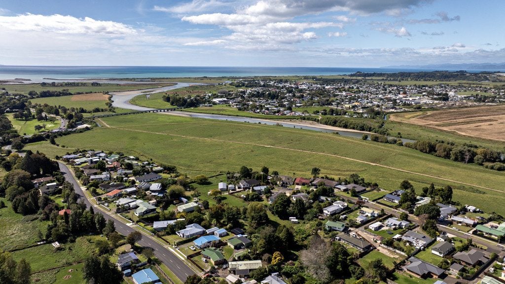 37 Sedgewick Road, Opotiki, Opotiki - Carousel 30