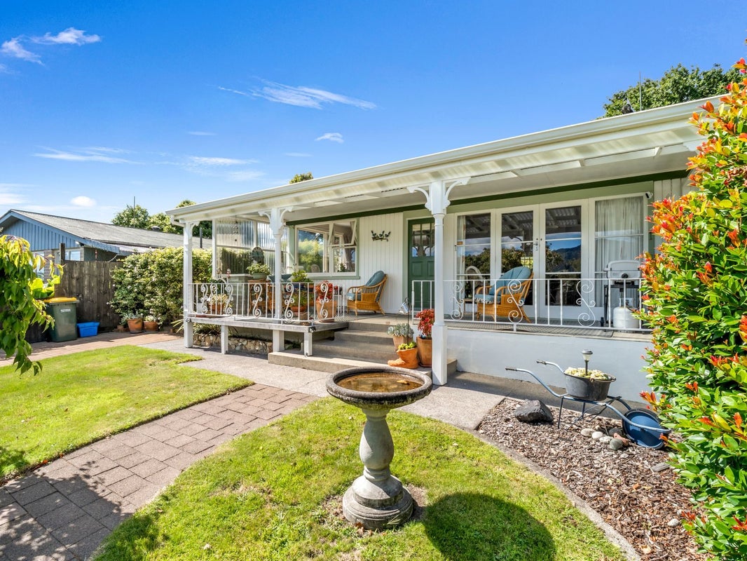 12 Delphi Place, Sunnybrook, Rotorua - Carousel 2