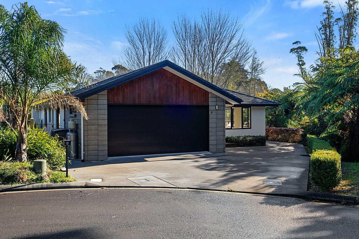 8 Matau Lane, Ferndale, New Plymouth - Carousel 1