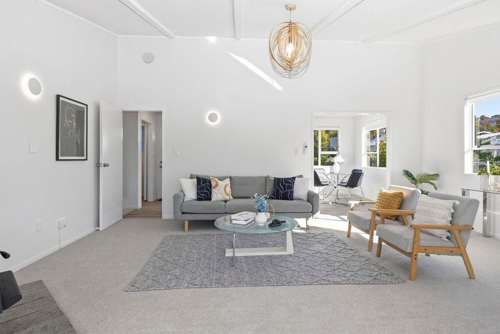 24 Conclusion Street, Ascot Park, Porirua - Carousel 2