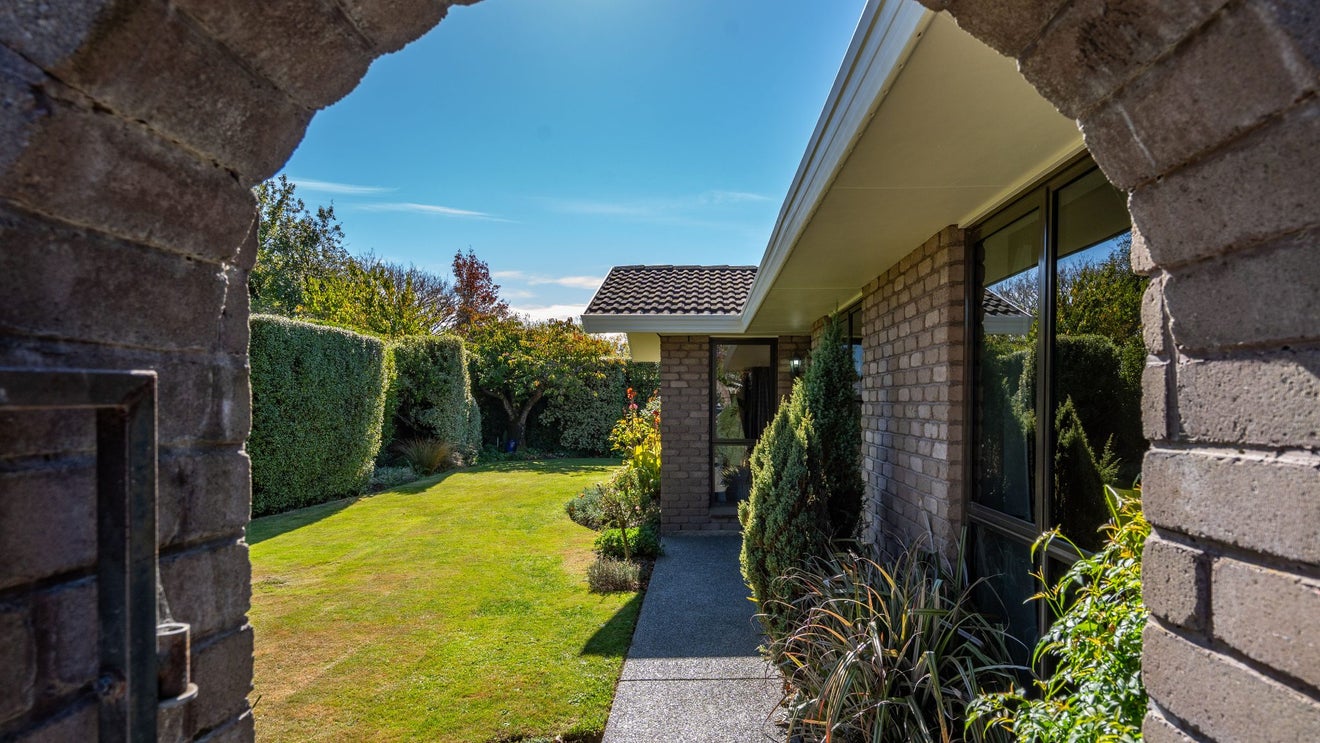 4 Dulcie Place, Harewood, Christchurch - Carousel 2