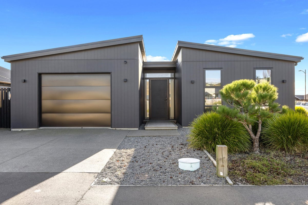 4 Hoyle Way, Halswell, Christchurch - Carousel 2