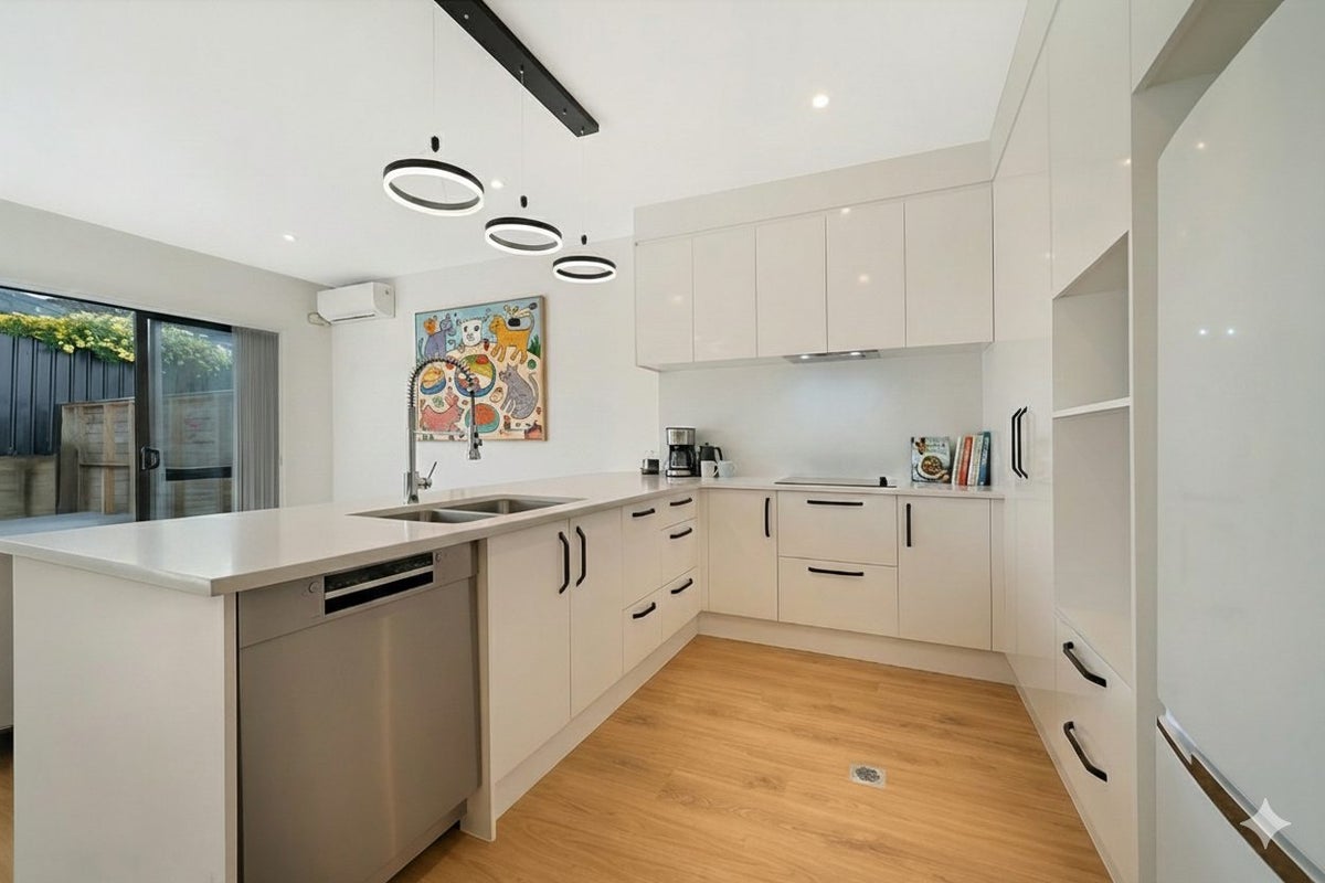 11 Paku Lane, Mount Wellington, Auckland - Carousel 1