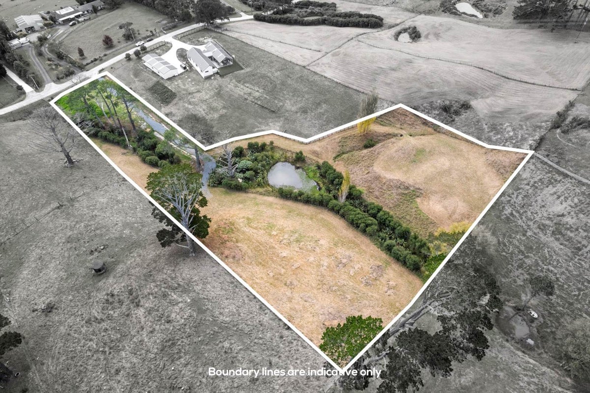 8 Pinestead Reach, Stillwater, Silverdale - Carousel 2