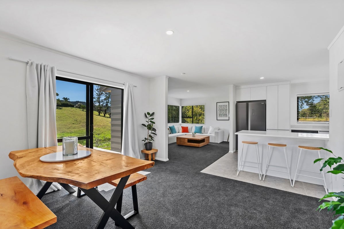 160 King Road, Mangawhai, Mangawhai - Carousel 1
