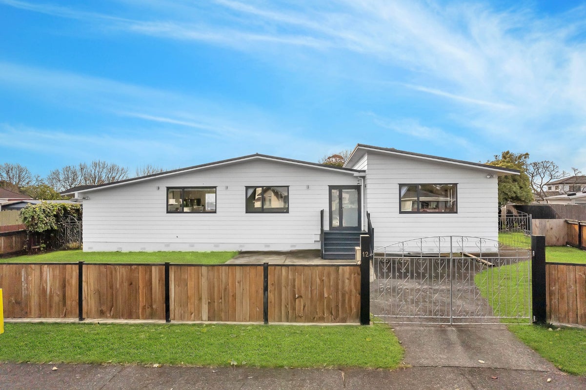 12 Sunlands Drive, Manurewa, Auckland - Carousel 25