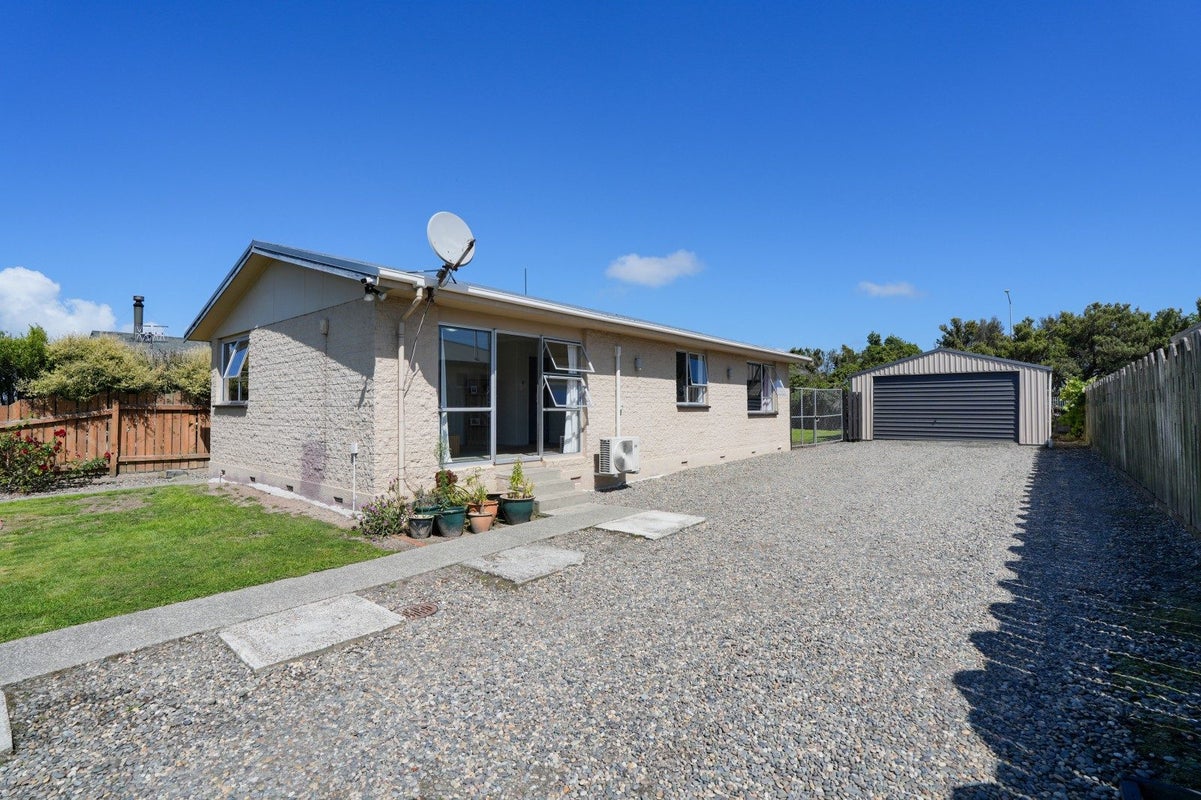 37 Boyne Street, Clifton, Invercargill - Carousel 21