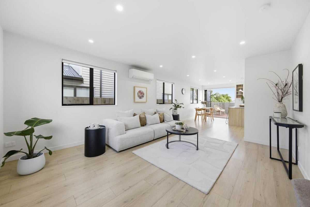 7D Walsall Street, Avondale, Auckland - Carousel 2