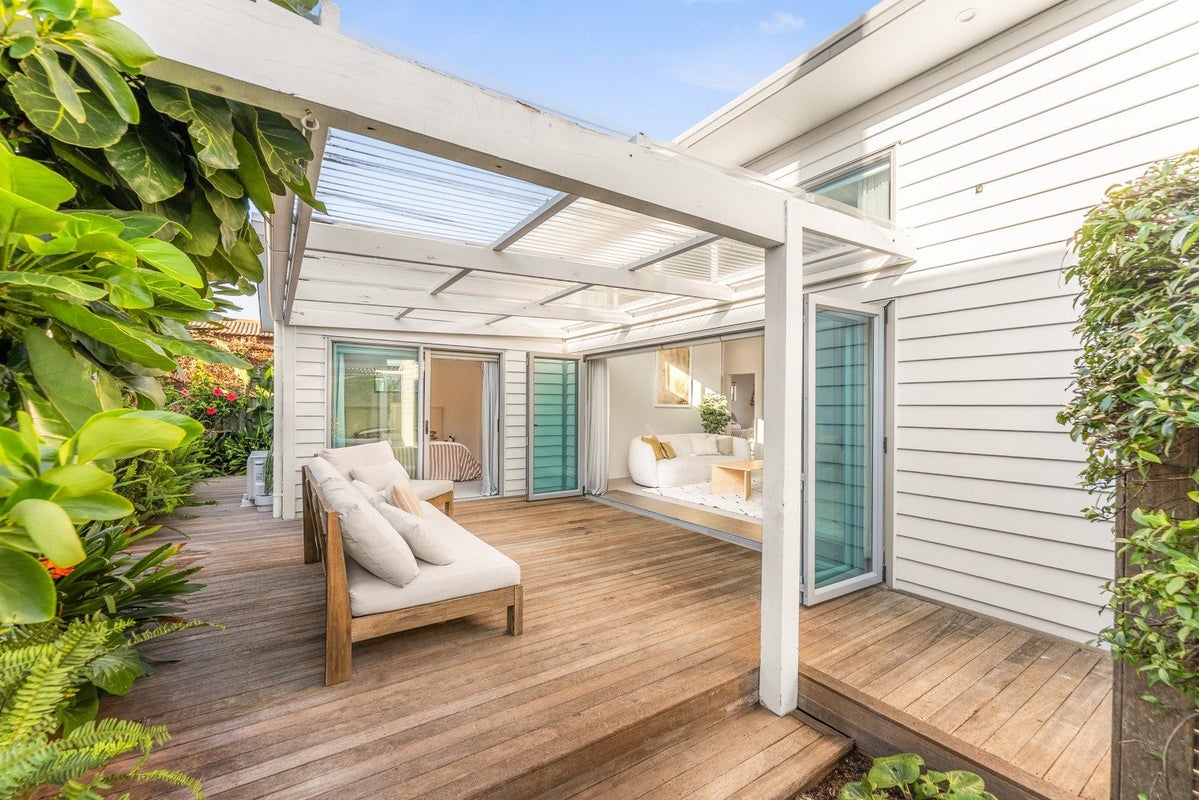 16B Clyde Street, Mount Maunganui, Mount Maunganui - Carousel 1