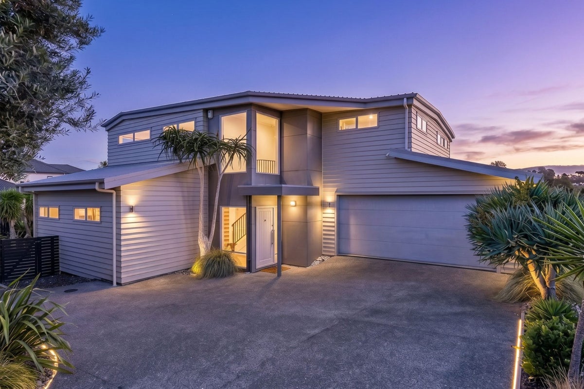 7A Justin Place, Te Atatu Peninsula, Auckland - Carousel 1