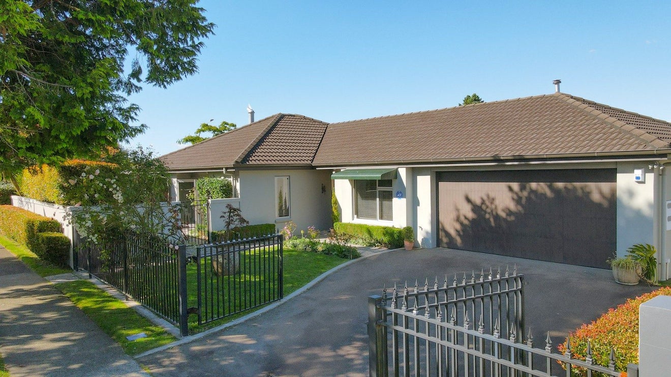 50 Lytton Street, Glenholme, Rotorua - Carousel 1