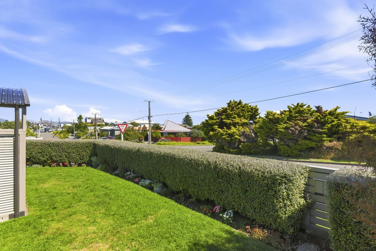 93 Seaview Road, Paraparaumu Beach, Paraparaumu - Carousel 3