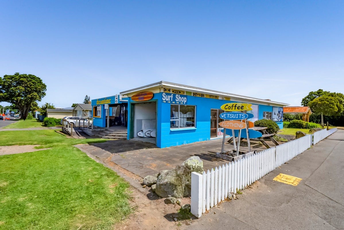 102 Tasman Street, Opunake, Opunake - Carousel 2