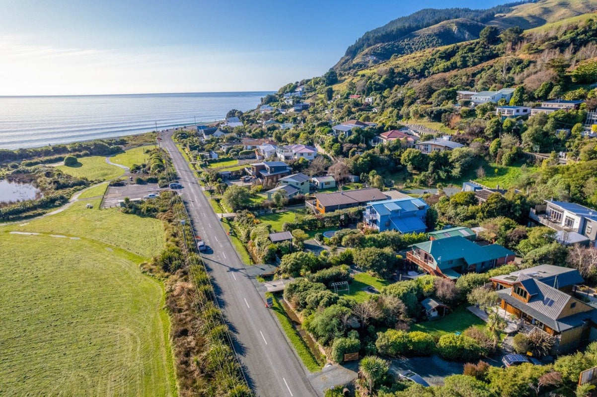 8 Seafield Terrace, Glenduan, Nelson - Carousel 24