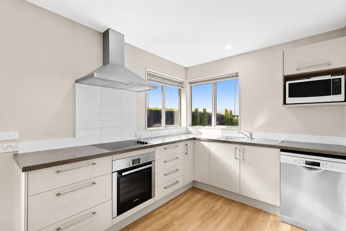 34 Shands Road, Hornby, Christchurch - Carousel 2