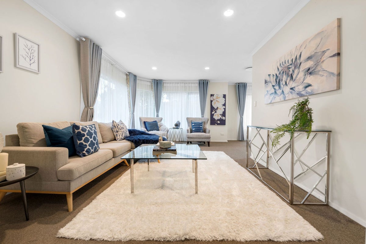 15 Nephin Place, East Tamaki Heights, Auckland - Carousel 2