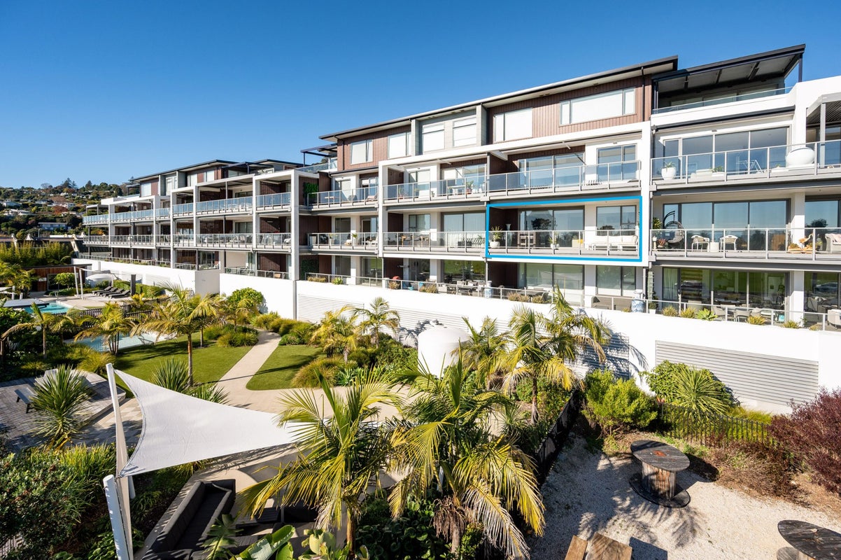 21/33 Beach Road, Tahunanui, Nelson - Carousel 1