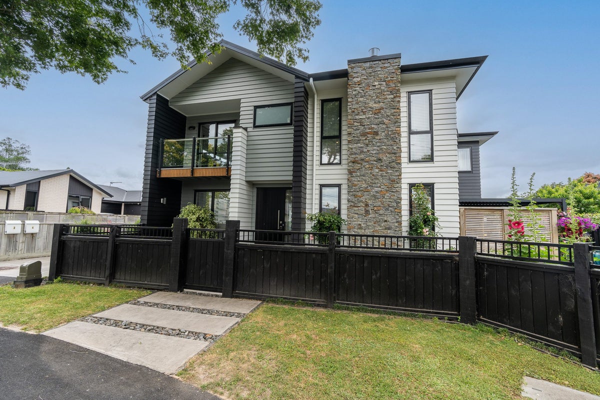 1/60 Queenwood Avenue, Queenwood, Hamilton - Carousel 2