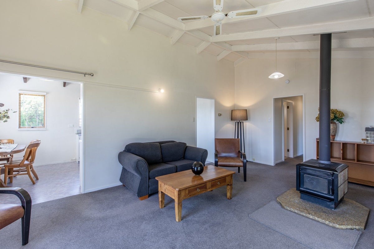 12 Dublin Street, Dannevirke, Dannevirke - Carousel 2