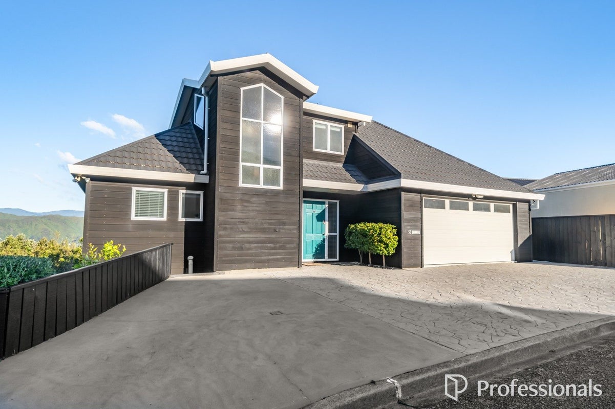 53 Redvers Drive, Belmont, Lower Hutt - Carousel 1