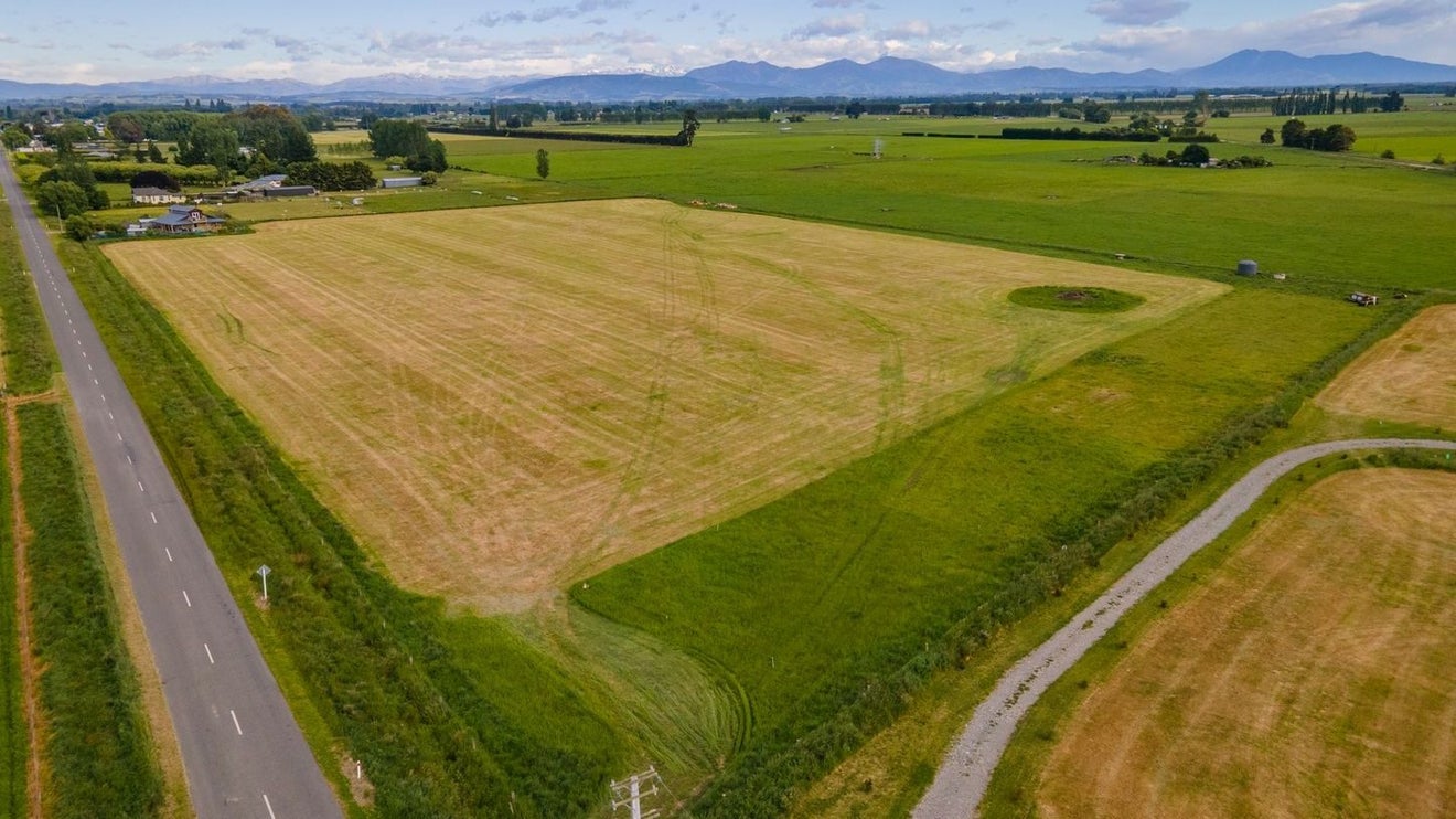 59 North Town Belt, Temuka - Carousel 1