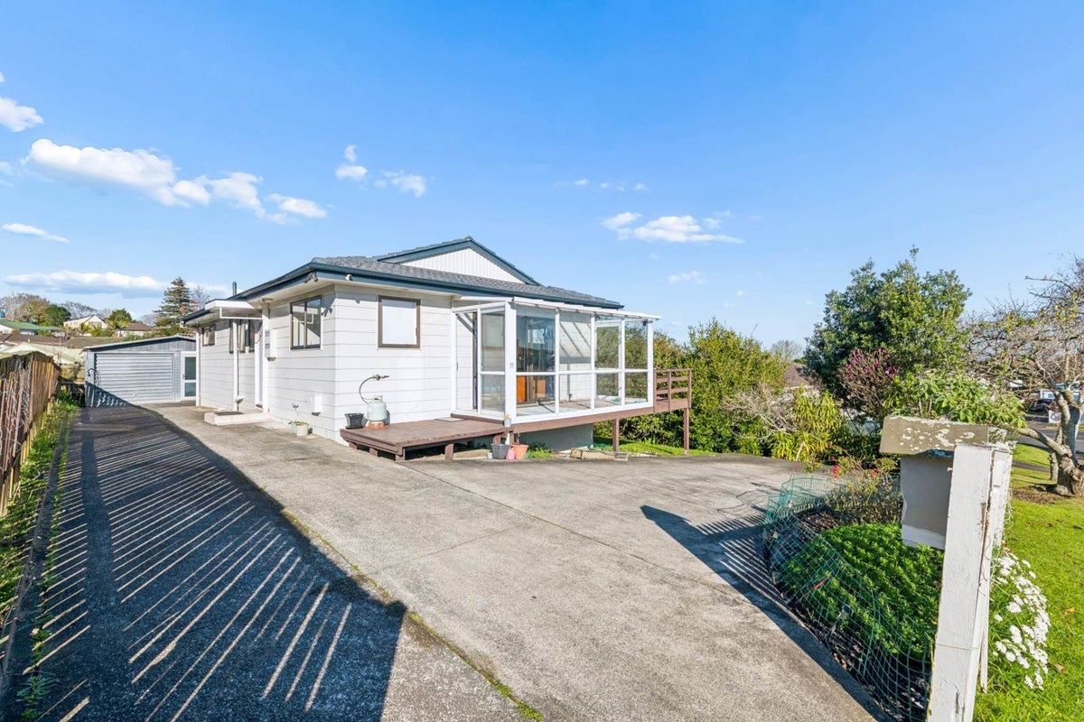 3 Rotoma Rise, Clover Park, Auckland - Carousel 2
