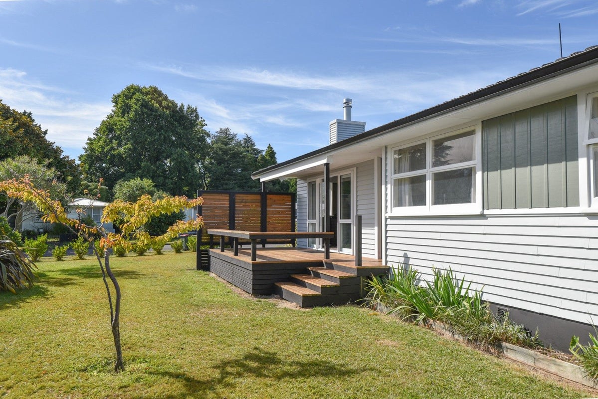 25 Clouston Crescent, Fenton Park, Rotorua - Carousel 2