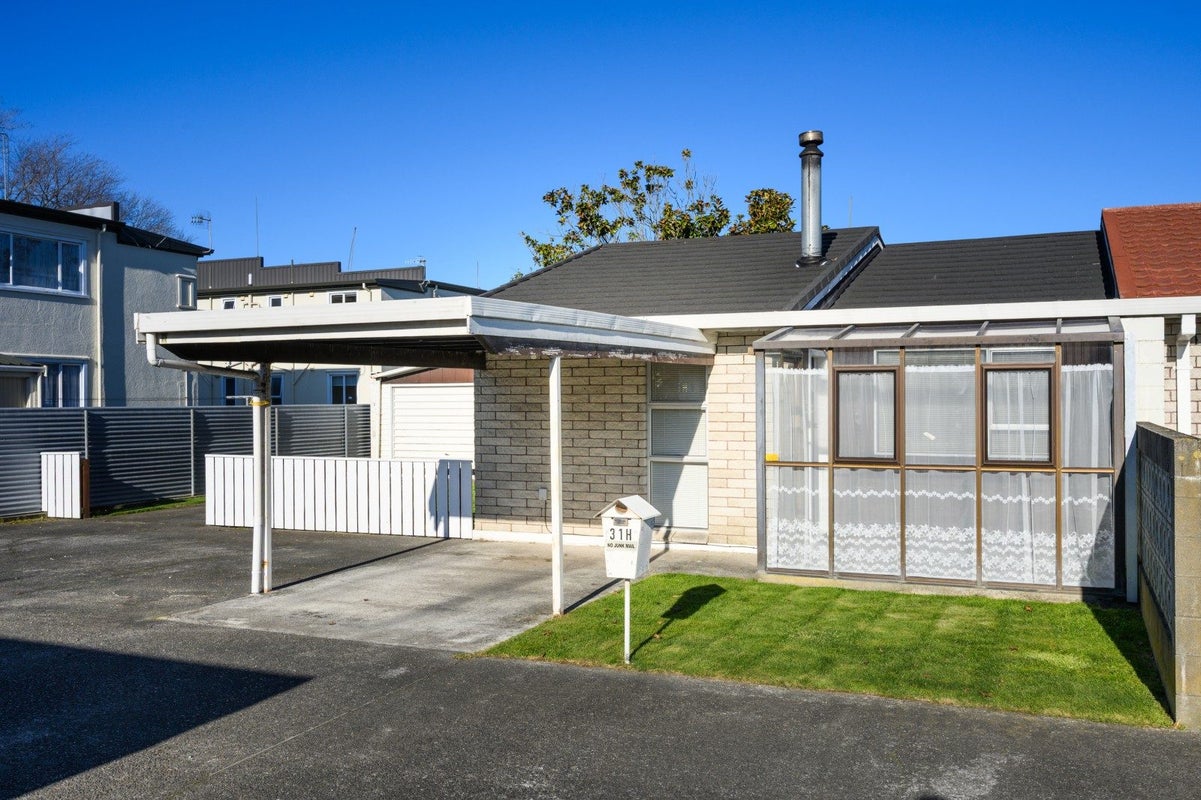 31H West Street, West End, Palmerston North - Carousel 12