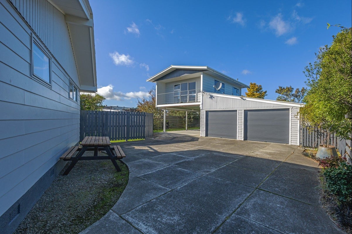 24 Paradise Place, Milson, Palmerston North - Carousel 2