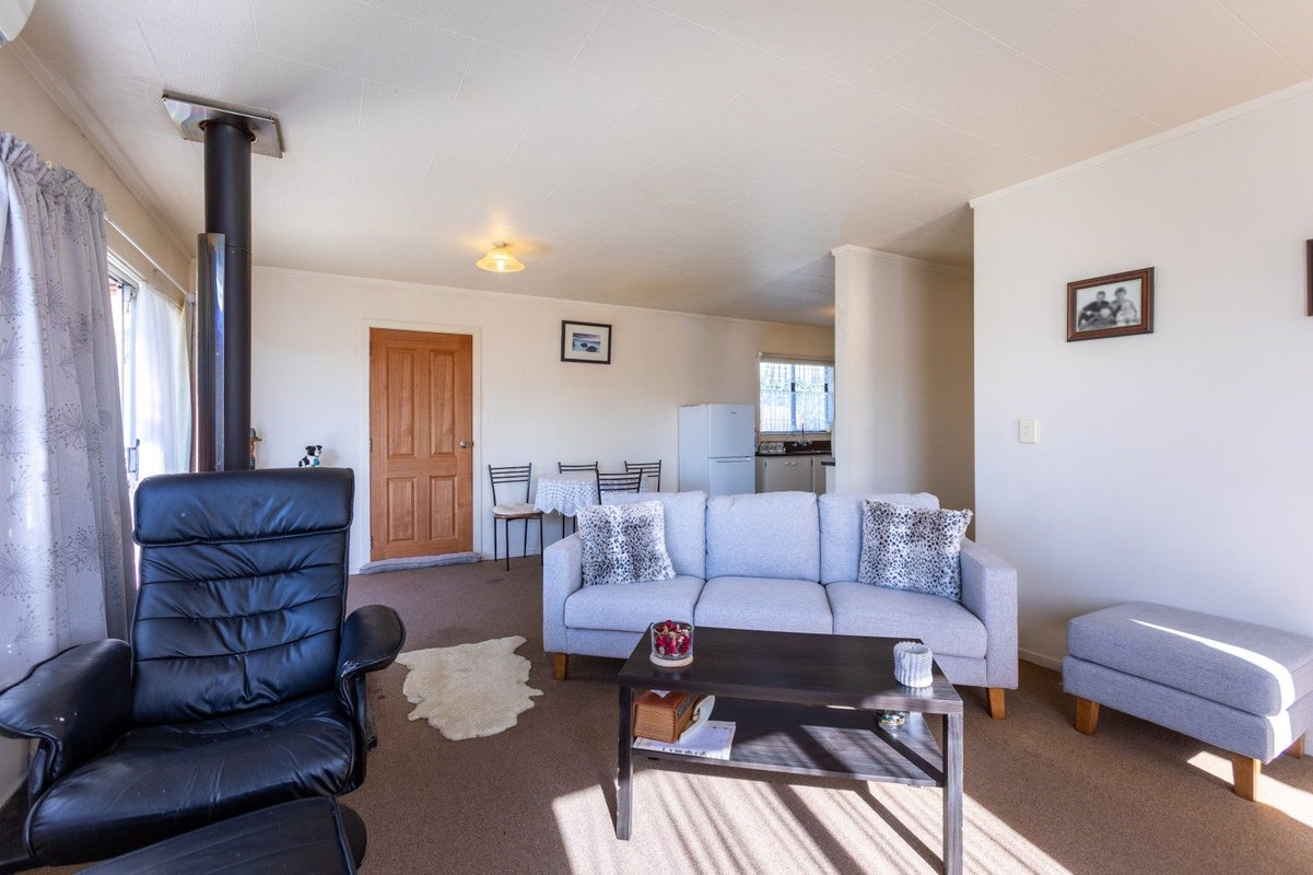 16 Burgoyne Street, Woodville - Carousel 2
