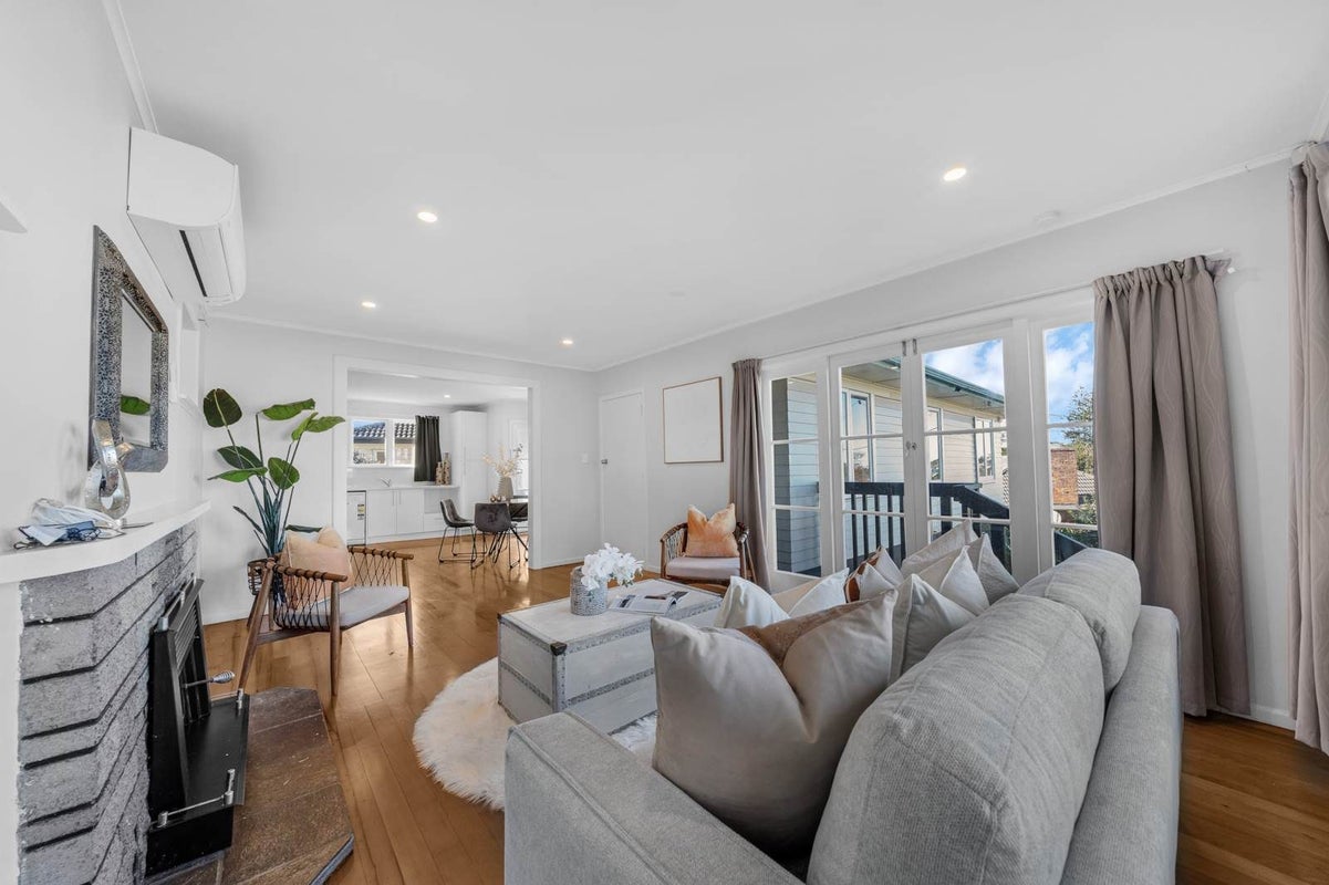 3 Meadowvale Avenue, Forrest Hill, Auckland - Carousel 2