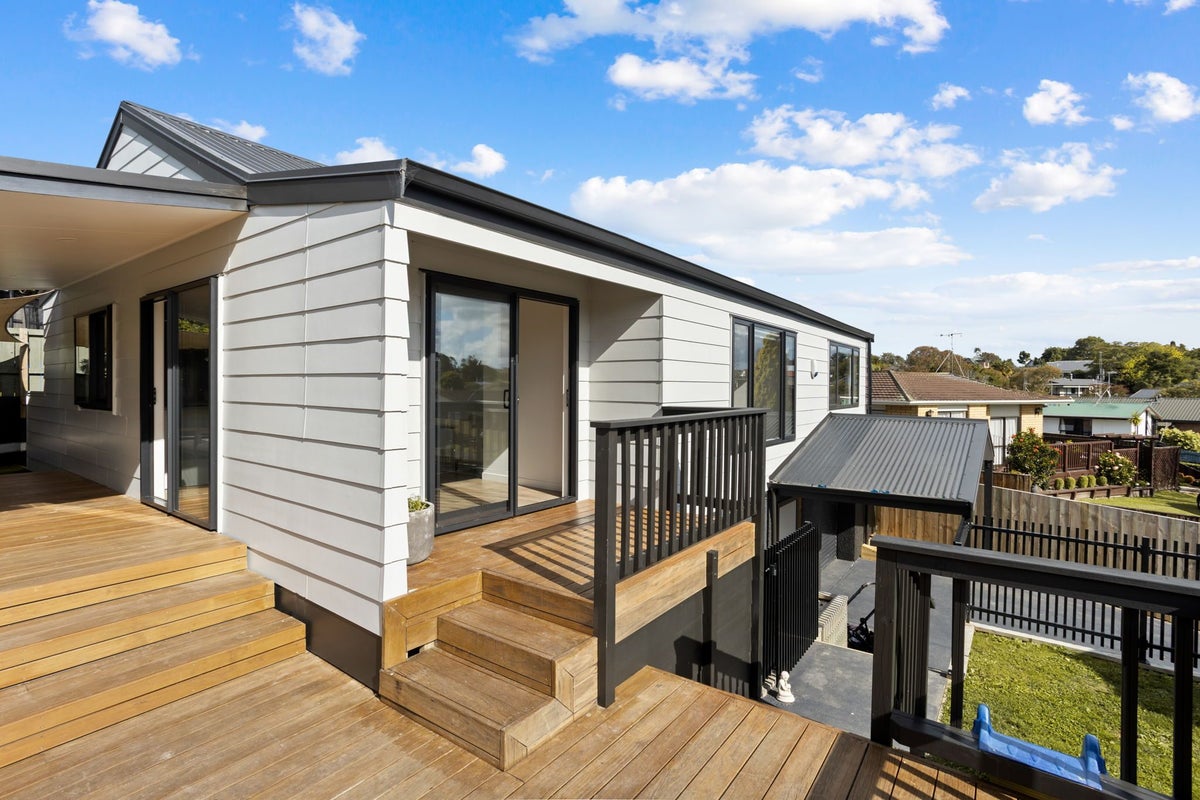 20 Tupelo Street, Pukete, Hamilton - Carousel 2