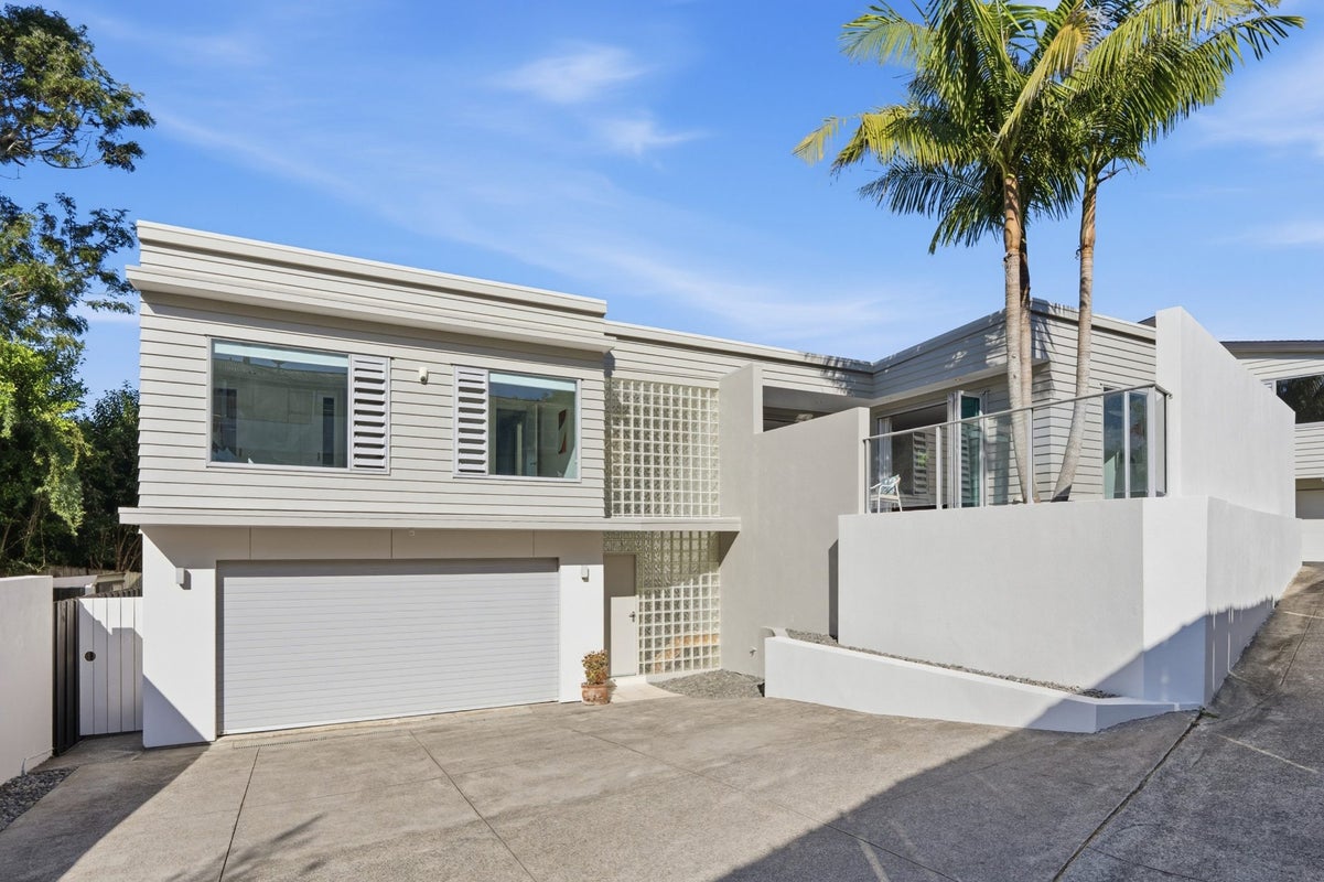 37 Kempthorne Crescent, Mission Bay, Auckland - Carousel 1