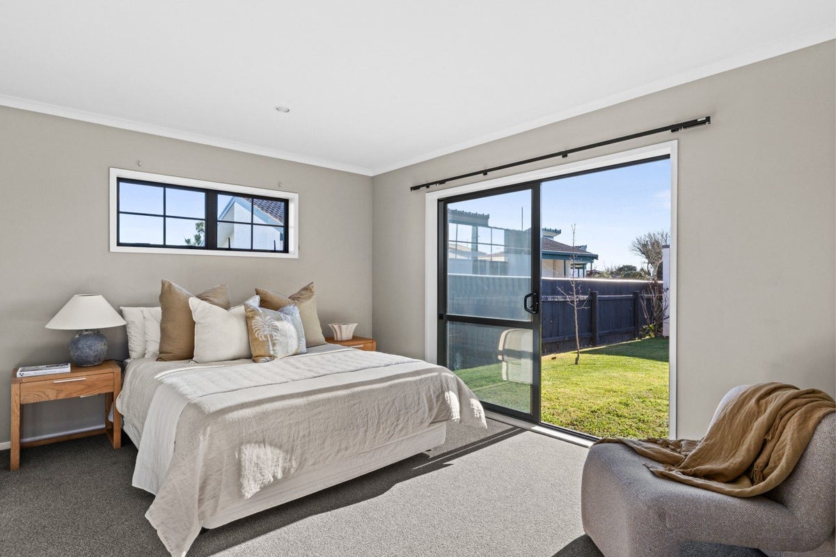 26A Bale Place, Havelock North, Havelock North - Carousel 2