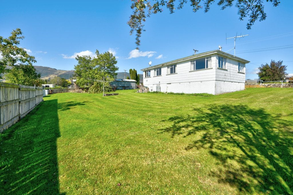 4 Bedford Street, Tapanui - Carousel 1