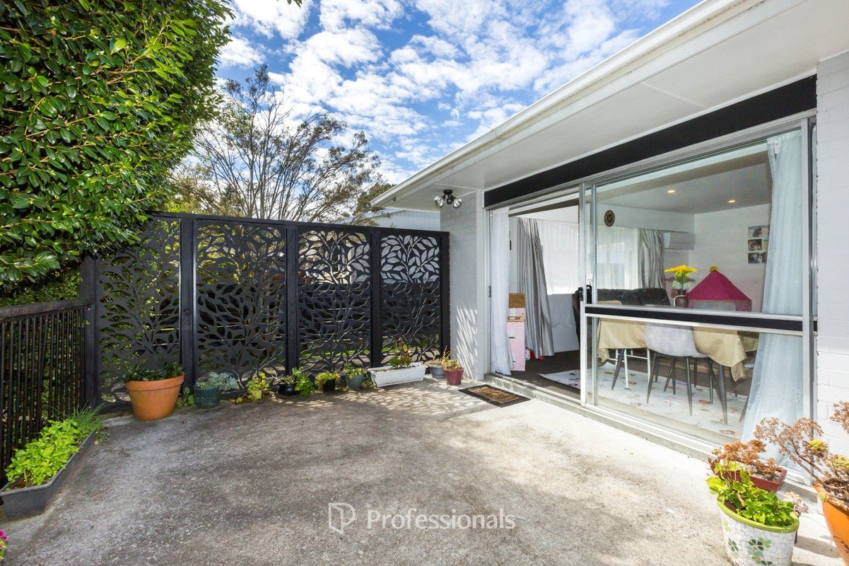 1162 Fergusson Drive, Clouston Park, Upper Hutt - Carousel 2